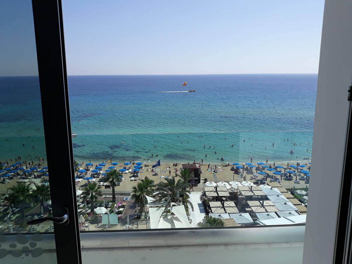 Vrissaki Beach (Paralimni)