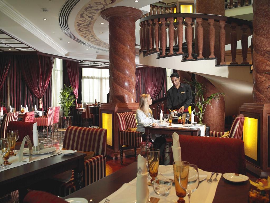 Swissôtel Al Murooj Dubai