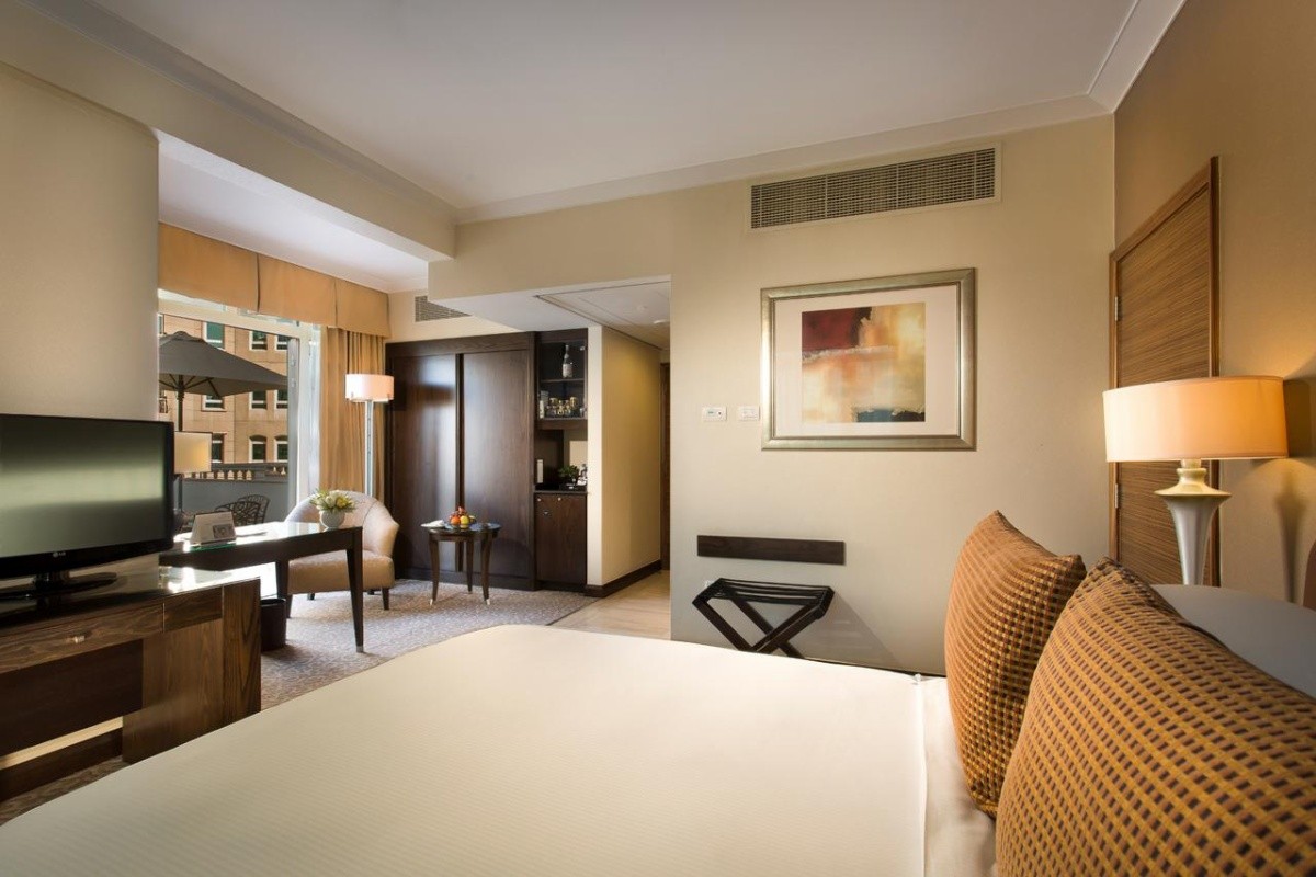 Swissôtel Al Murooj Dubai