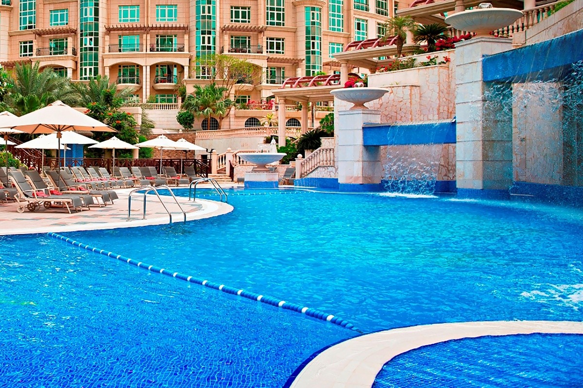 Swissôtel Al Murooj Dubai