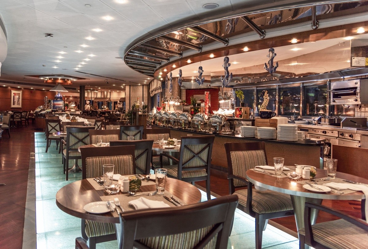 Swissôtel Al Murooj Dubai
