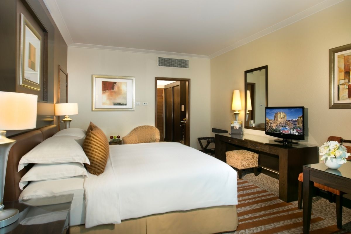 Swissôtel Al Murooj Dubai