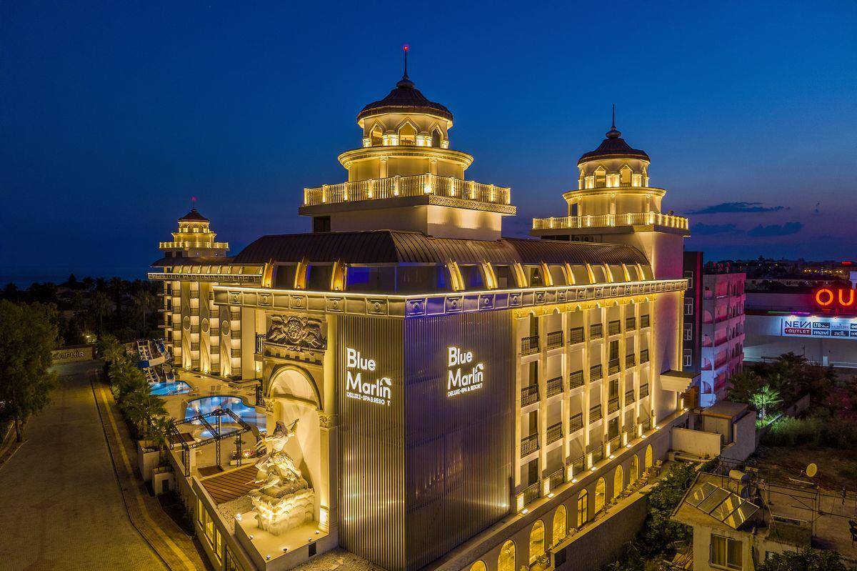 Blue Marlin Deluxe Spa & Resort