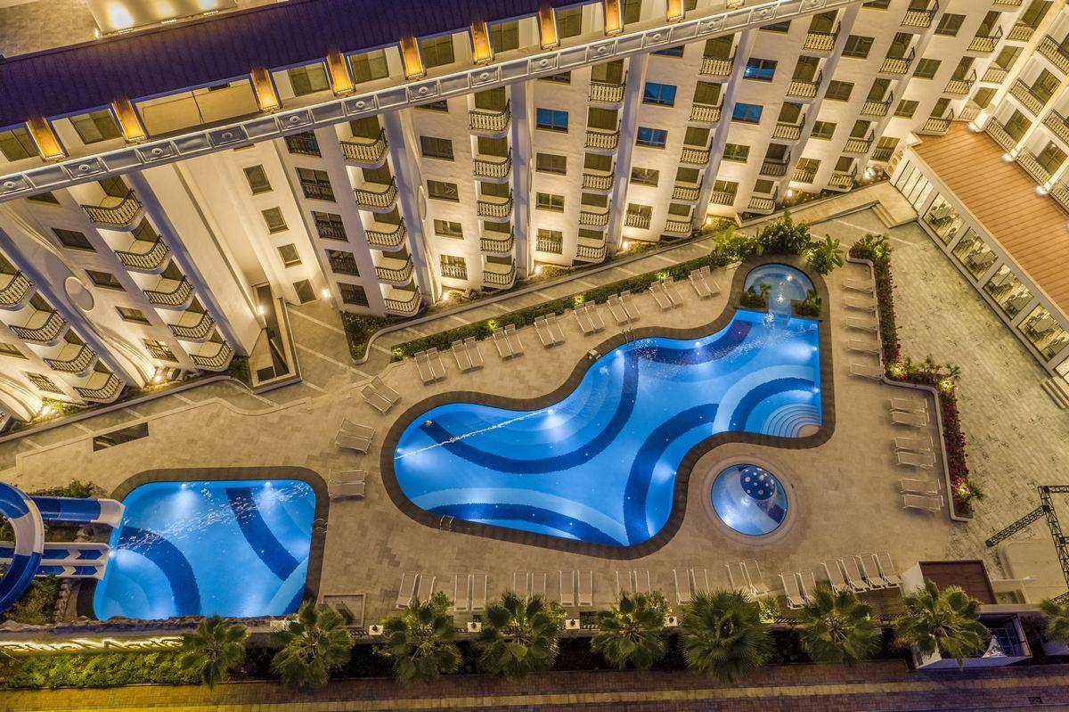 Blue Marlin Deluxe Spa & Resort