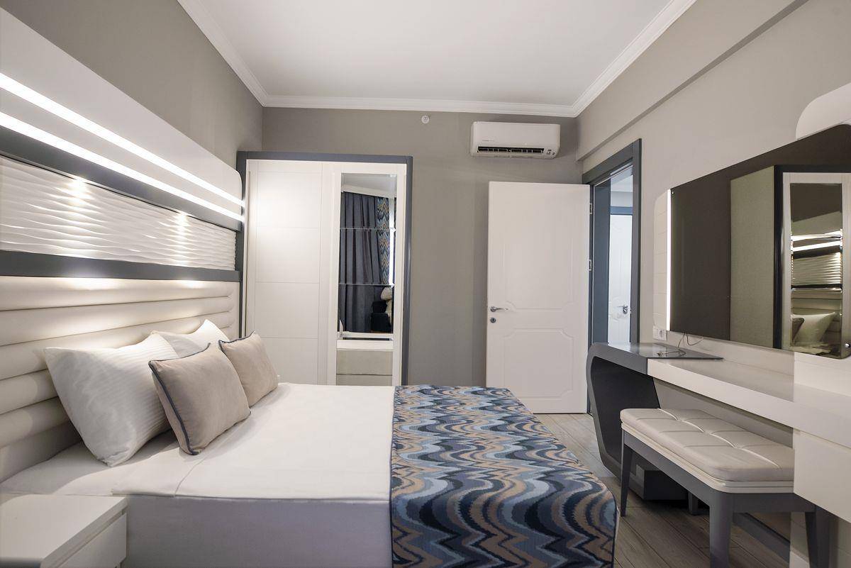 Blue Marlin Deluxe Spa & Resort