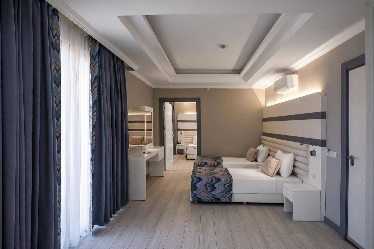 Blue Marlin Deluxe Spa & Resort