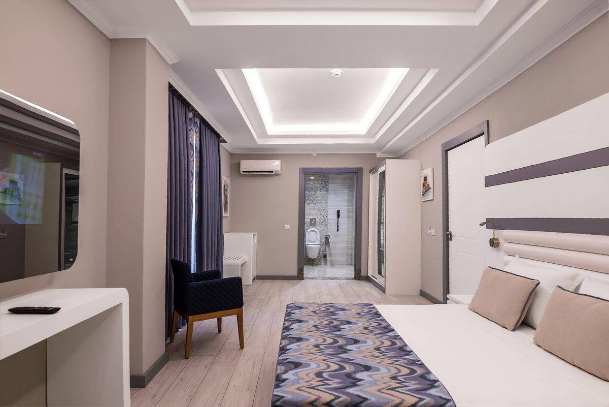 Blue Marlin Deluxe Spa & Resort