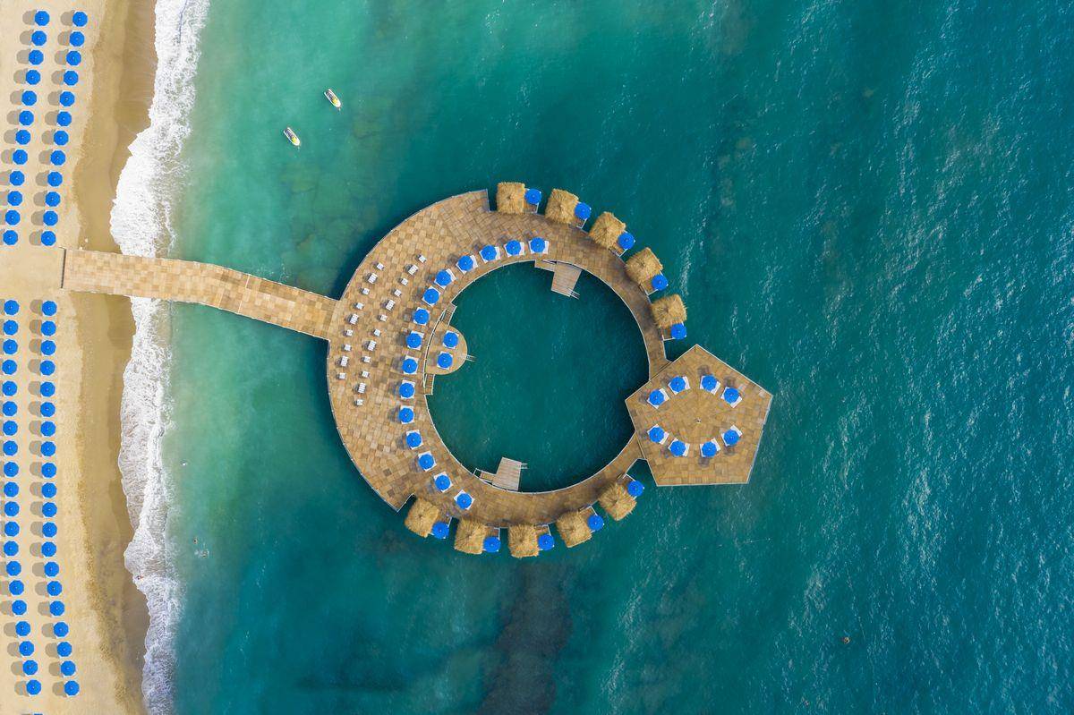 Blue Marlin Deluxe Spa & Resort