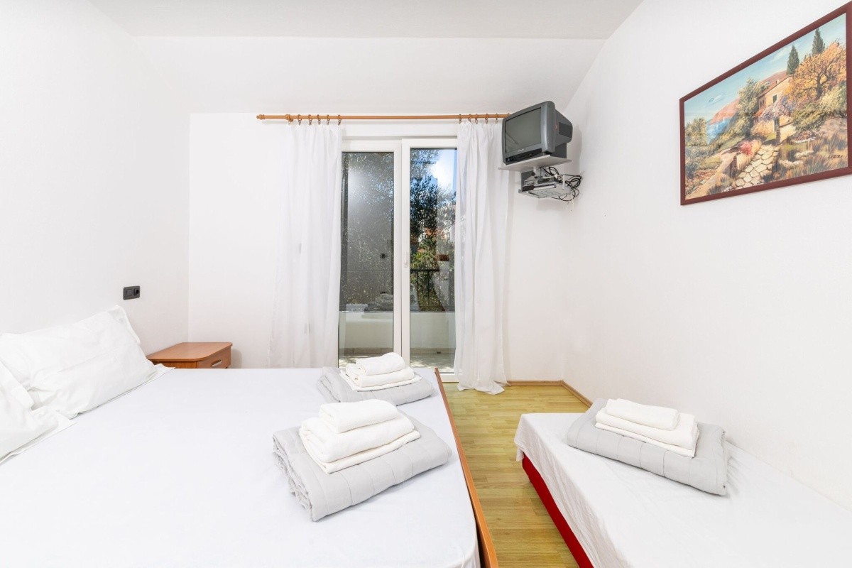 Apartmány Avanturin 3	 (Zastražišće)
