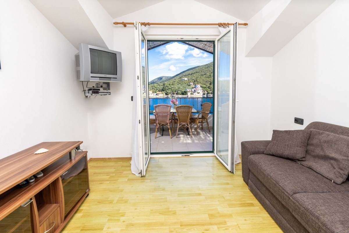 Apartmány Avanturin 3	 (Zastražišće)