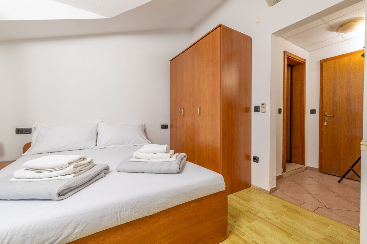Apartmány Avanturin 3	 (Zastražišće)