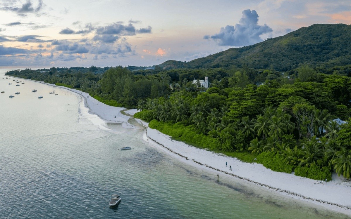 Bliss Praslin