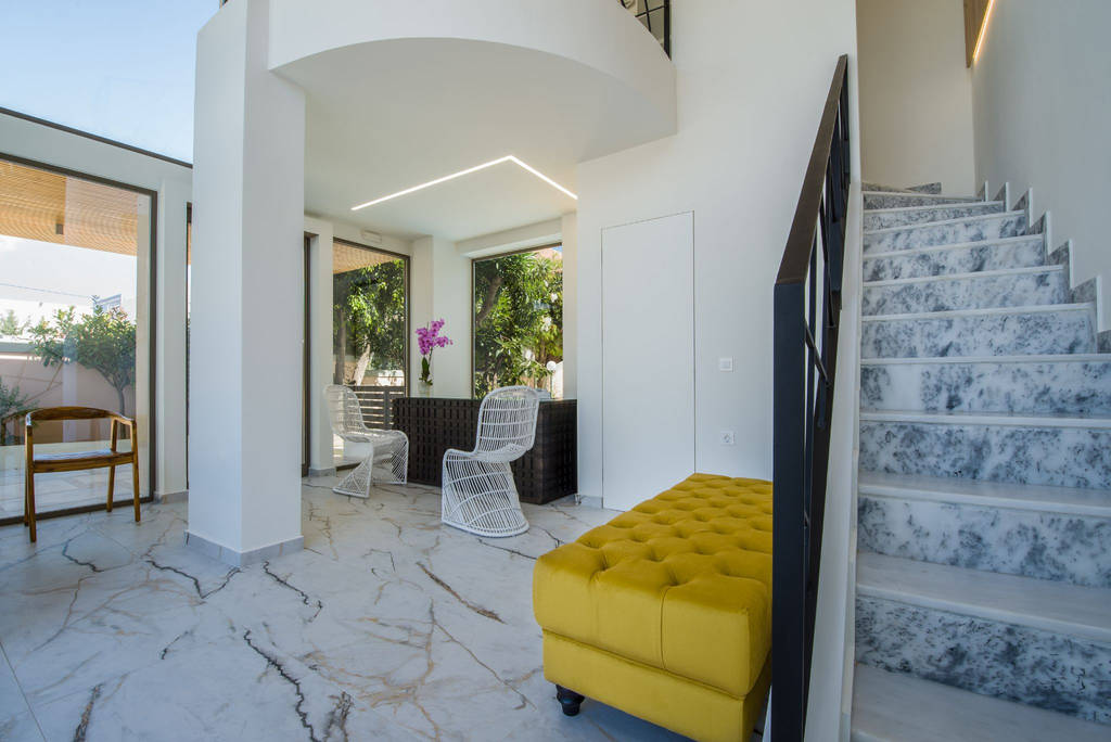 Lotus Apartments