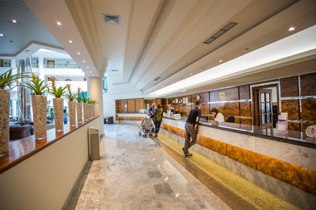 Alua Tenerife