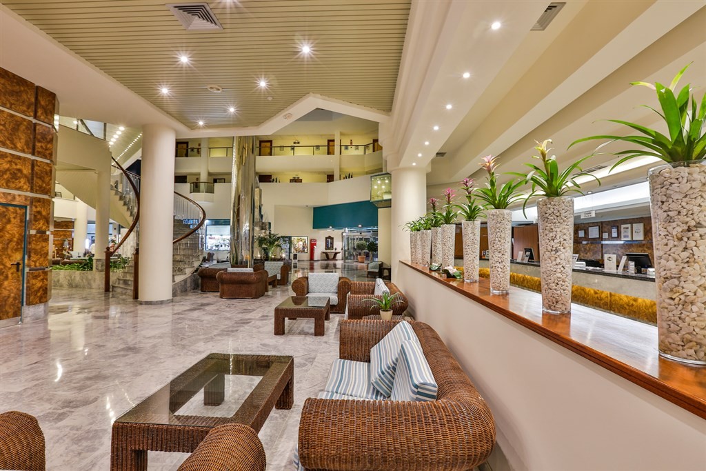 Alua Tenerife