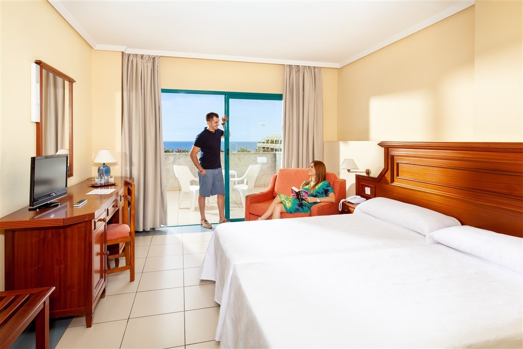 Alua Tenerife