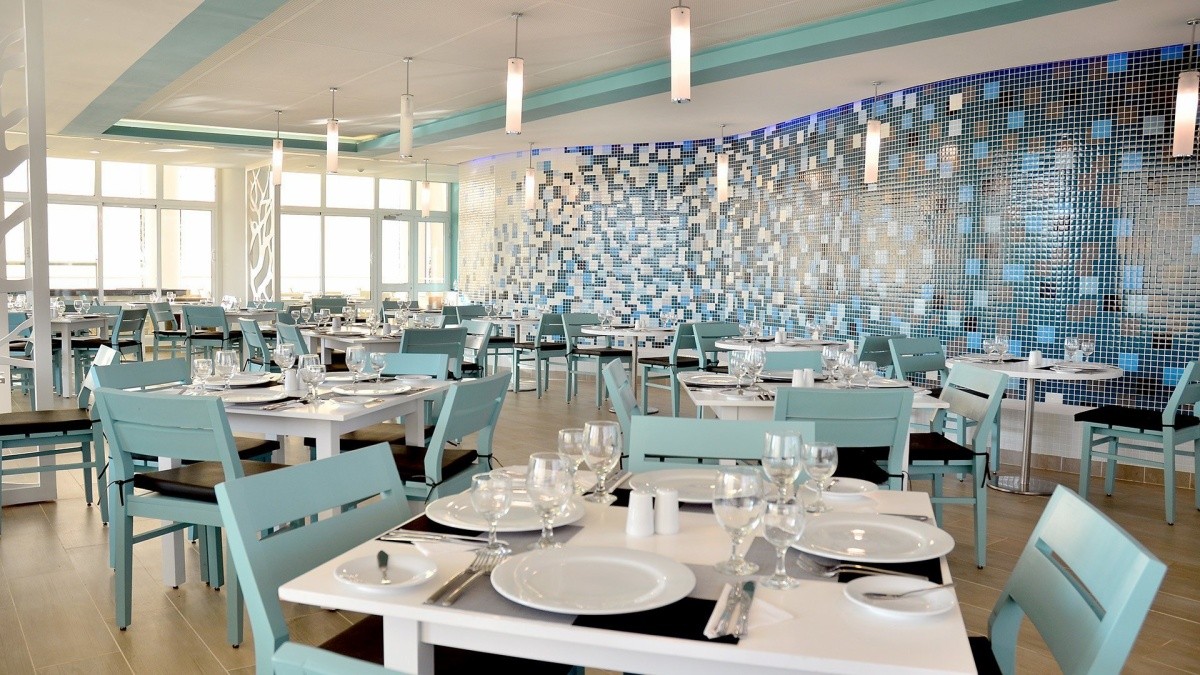 Grand Aston Cayo Las Brujas Beach Resort & Spa