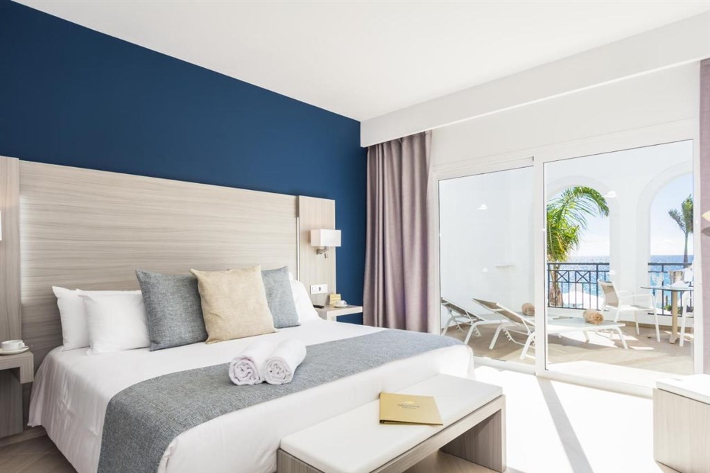 Royal Palm Resort & Spa