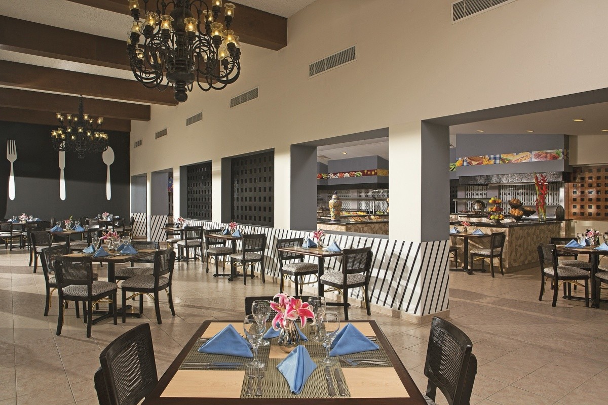 Dreams Sands Cancun Resort & Spa