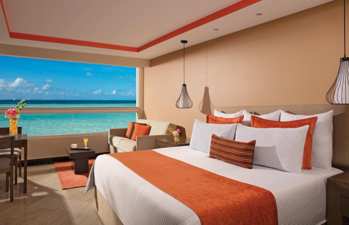 Dreams Sands Cancun Resort & Spa