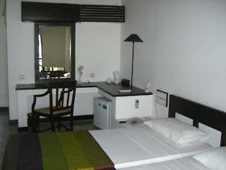Earls Reef Beruwala