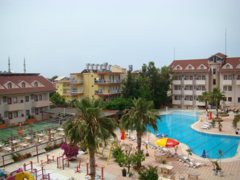 Side Yesiloz