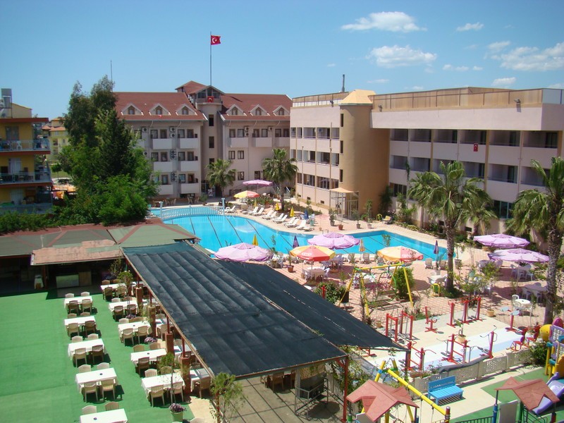 Side Yesiloz