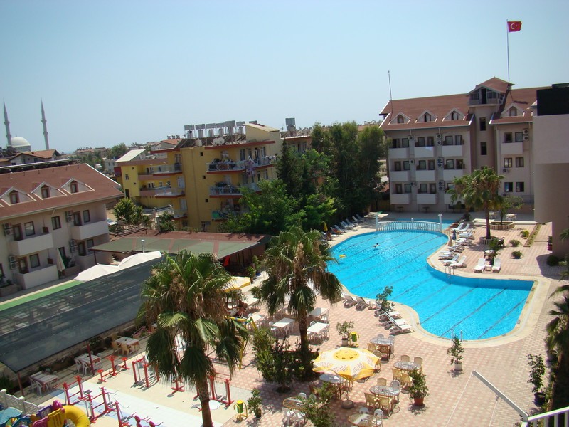 Side Yesiloz