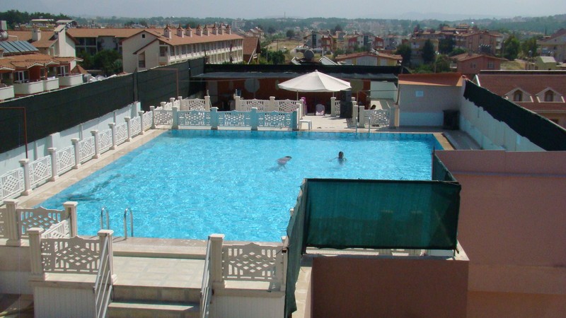 Side Yesiloz