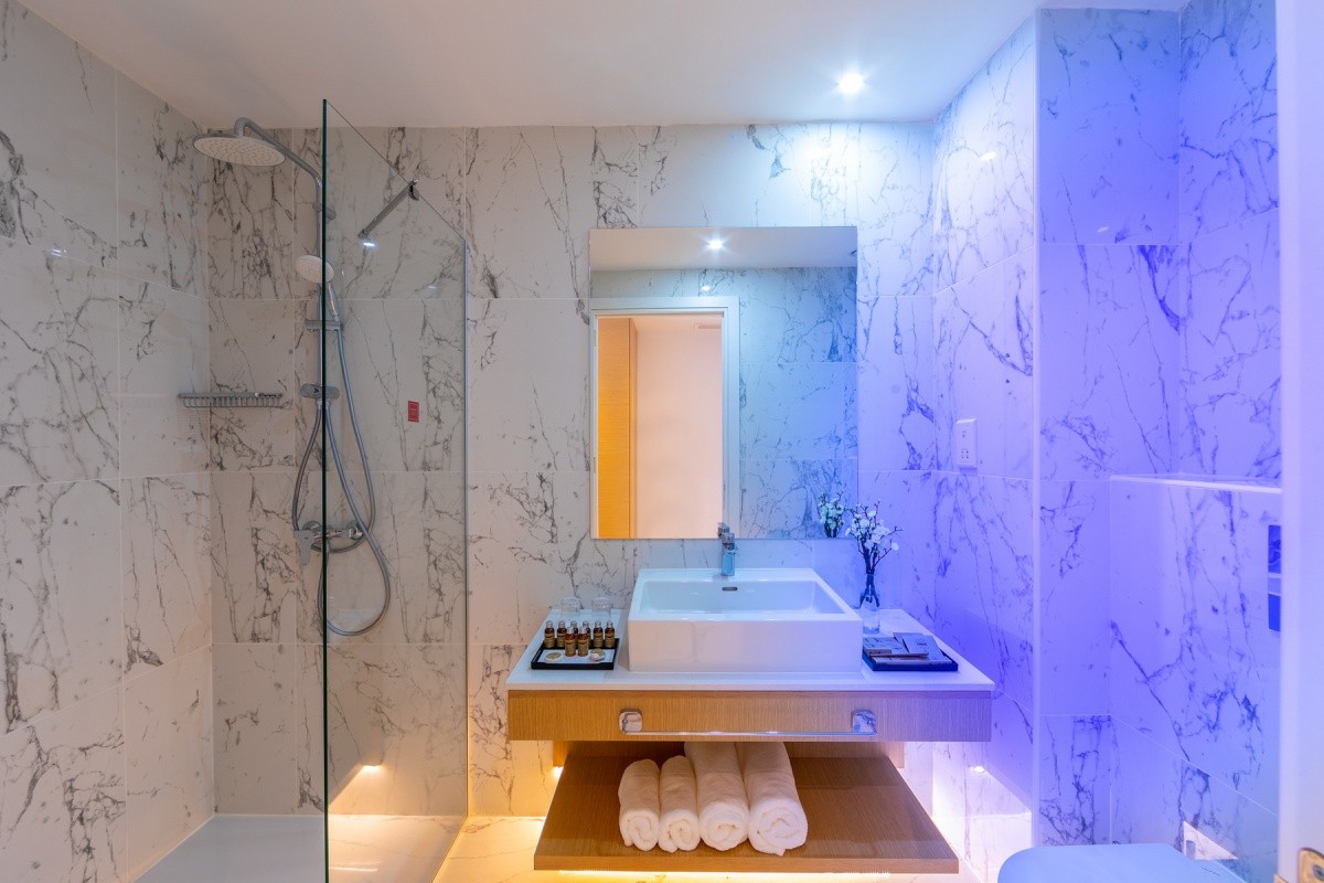Leonardo Crystal Cove & Spa By The Sea