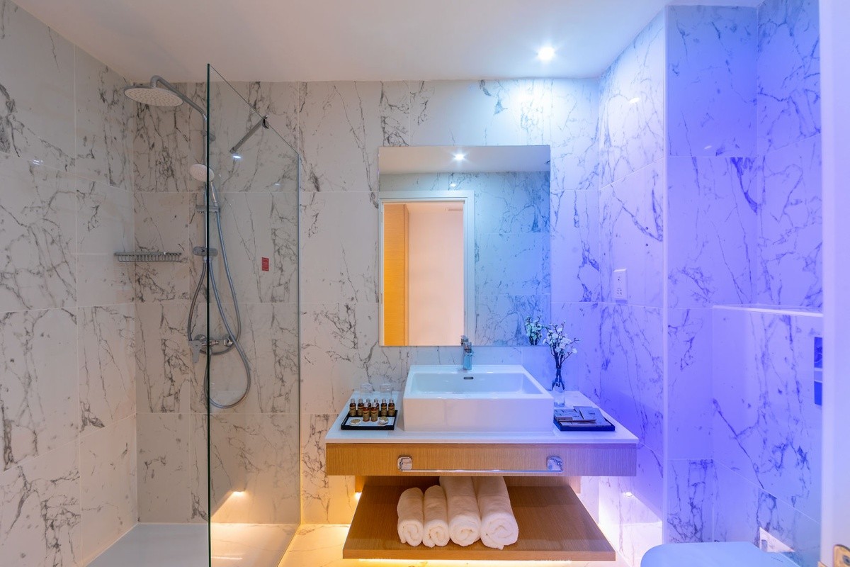 Leonardo Crystal Cove & Spa By The Sea
