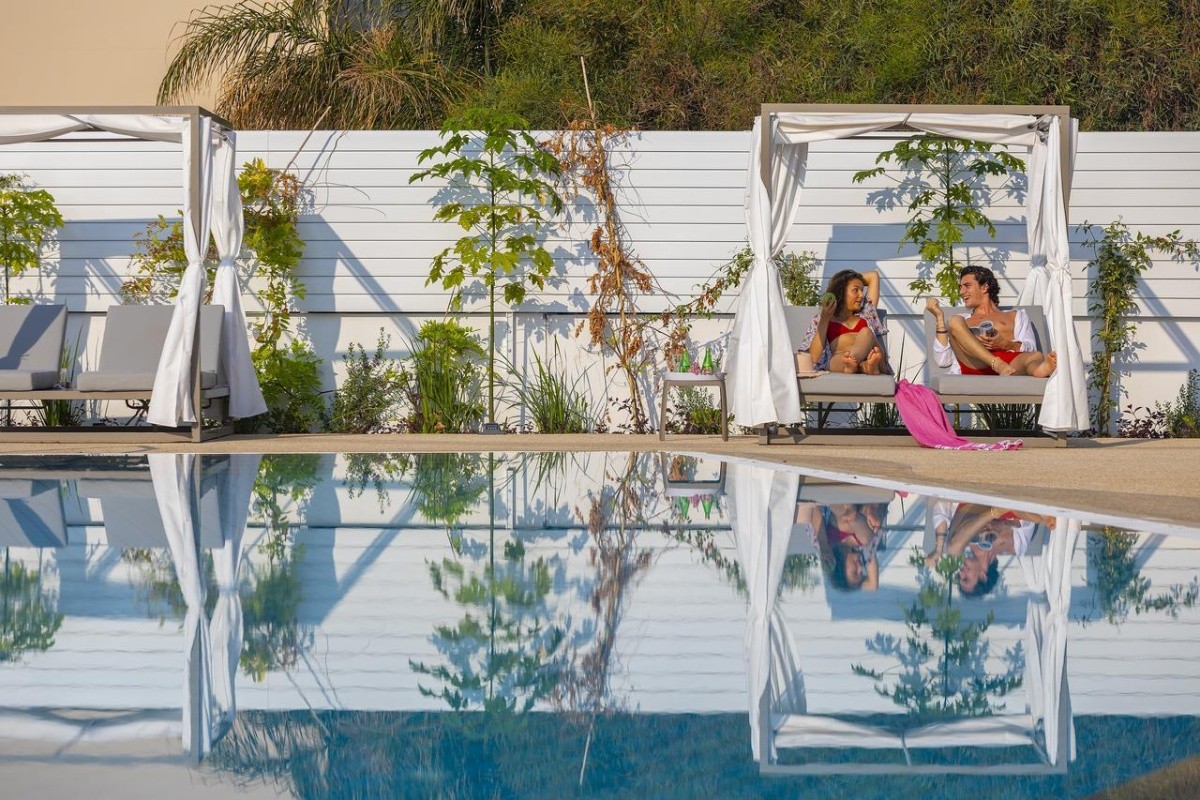 Leonardo Crystal Cove & Spa By The Sea