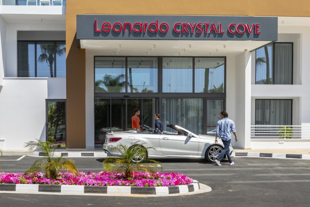 Leonardo Crystal Cove & Spa By The Sea