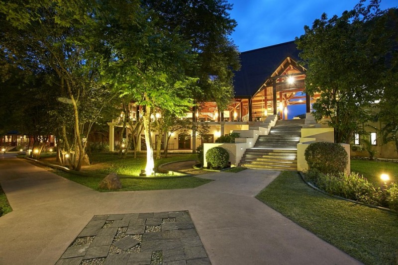 The Paradise Resort & Spa (Deambulla)