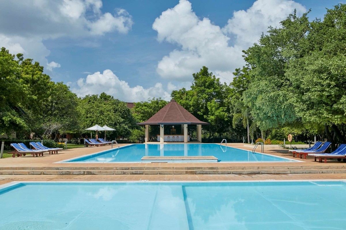The Paradise Resort & Spa (Deambulla)