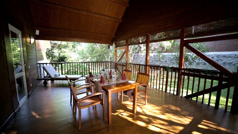 The Paradise Resort & Spa (Deambulla)
