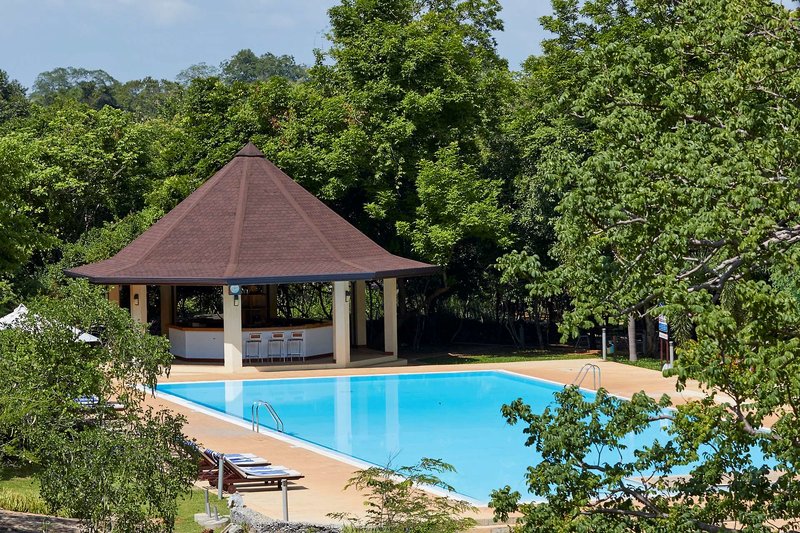 The Paradise Resort & Spa (Deambulla)