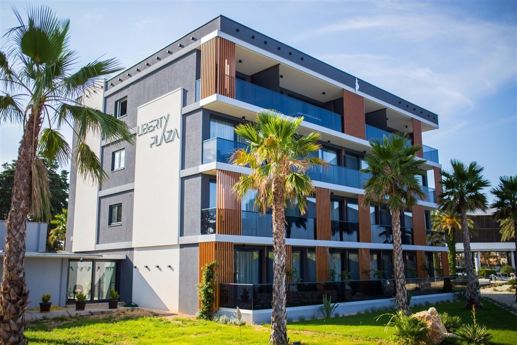 Liberty Plaza Hotel