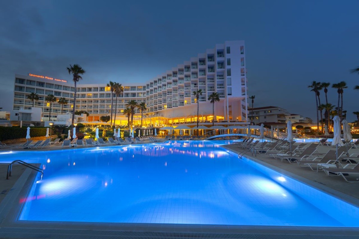 Leonardo Plaza Cypria Maris Beach Hotel & Spa