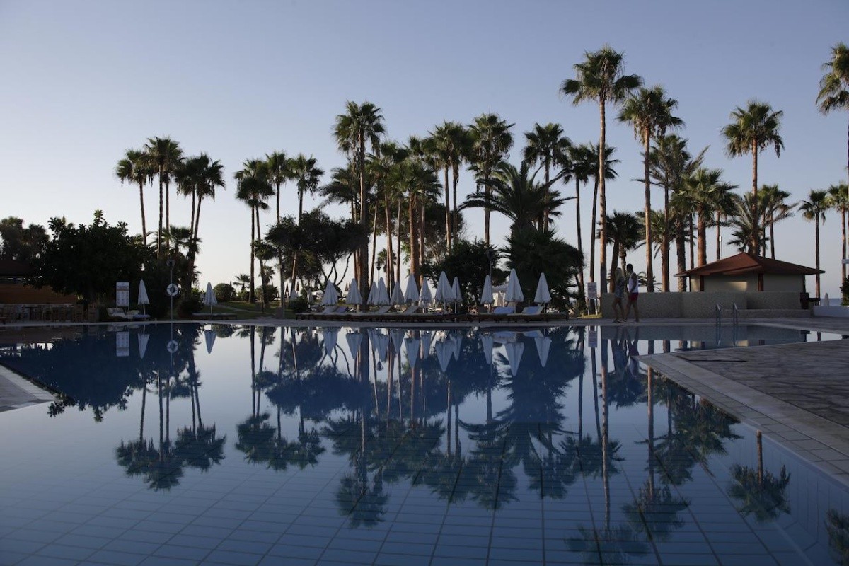 Leonardo Plaza Cypria Maris Beach Hotel & Spa