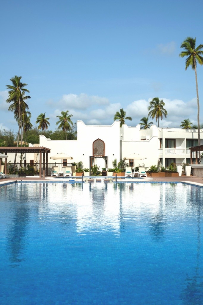 Lux* Marijani Beach Resort & Spa