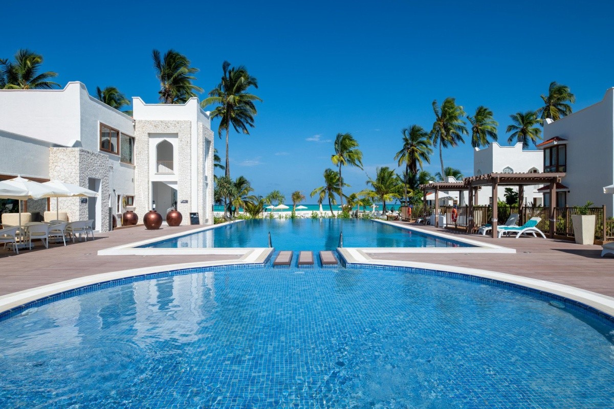 Lux* Marijani Beach Resort & Spa