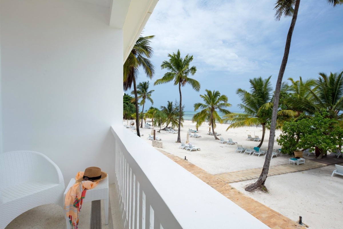 Lux* Marijani Beach Resort & Spa
