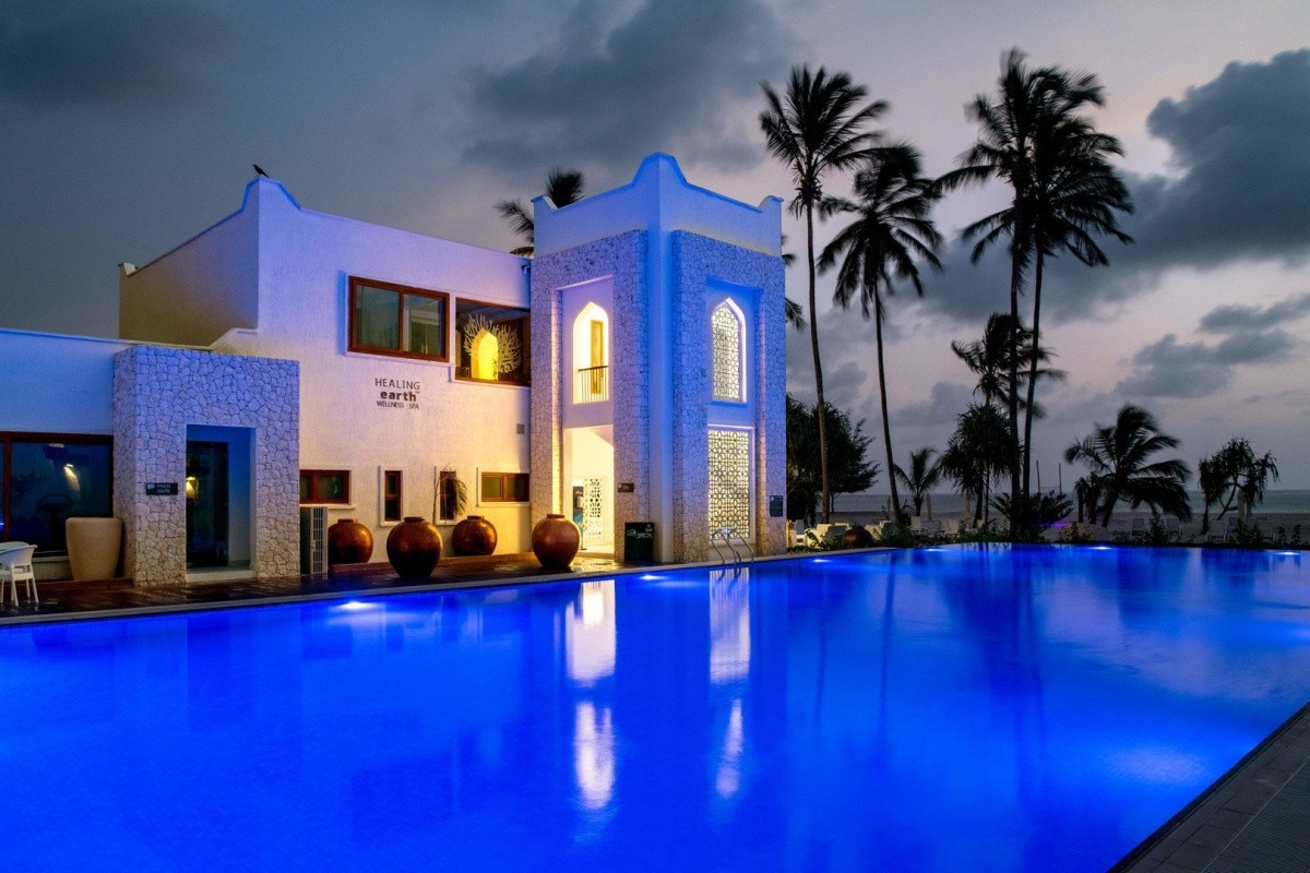 Lux* Marijani Beach Resort & Spa