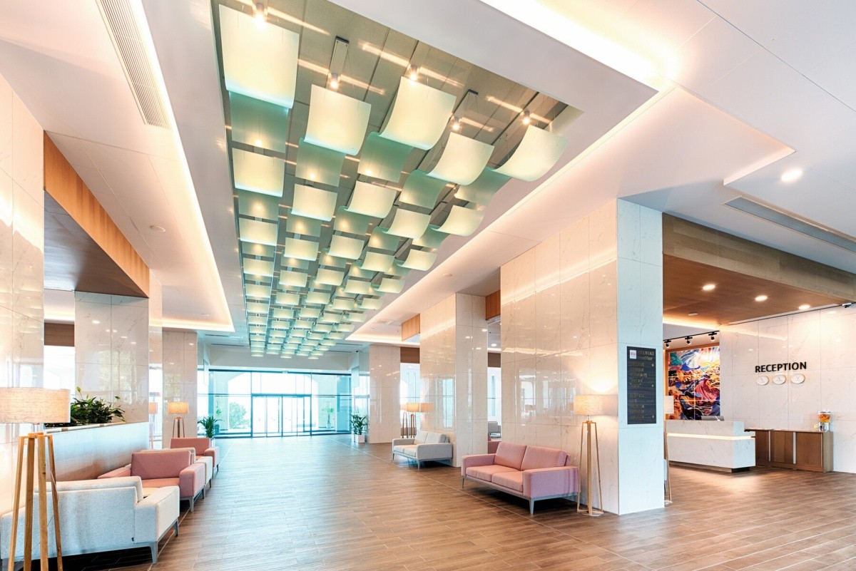 Secrets Sunny Beach Resort & Spa (Ex. Riu Palace Sunny Beach)