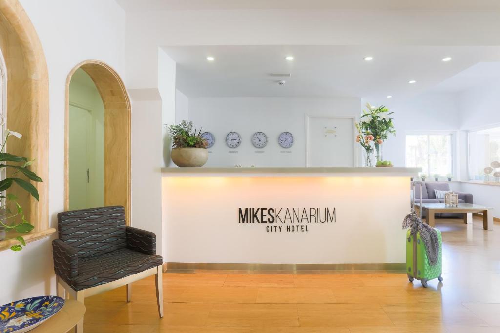 Mikes Kanarium