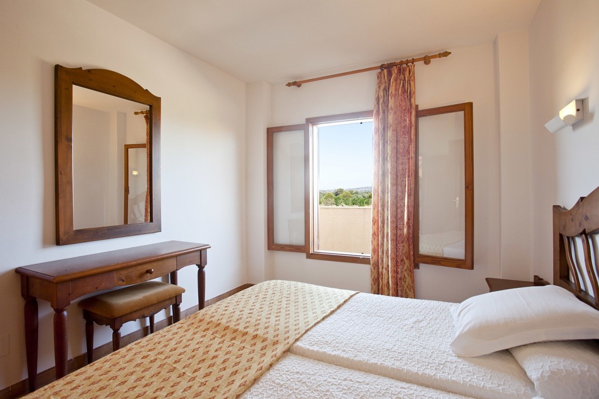 Bj Playamar & Apartments