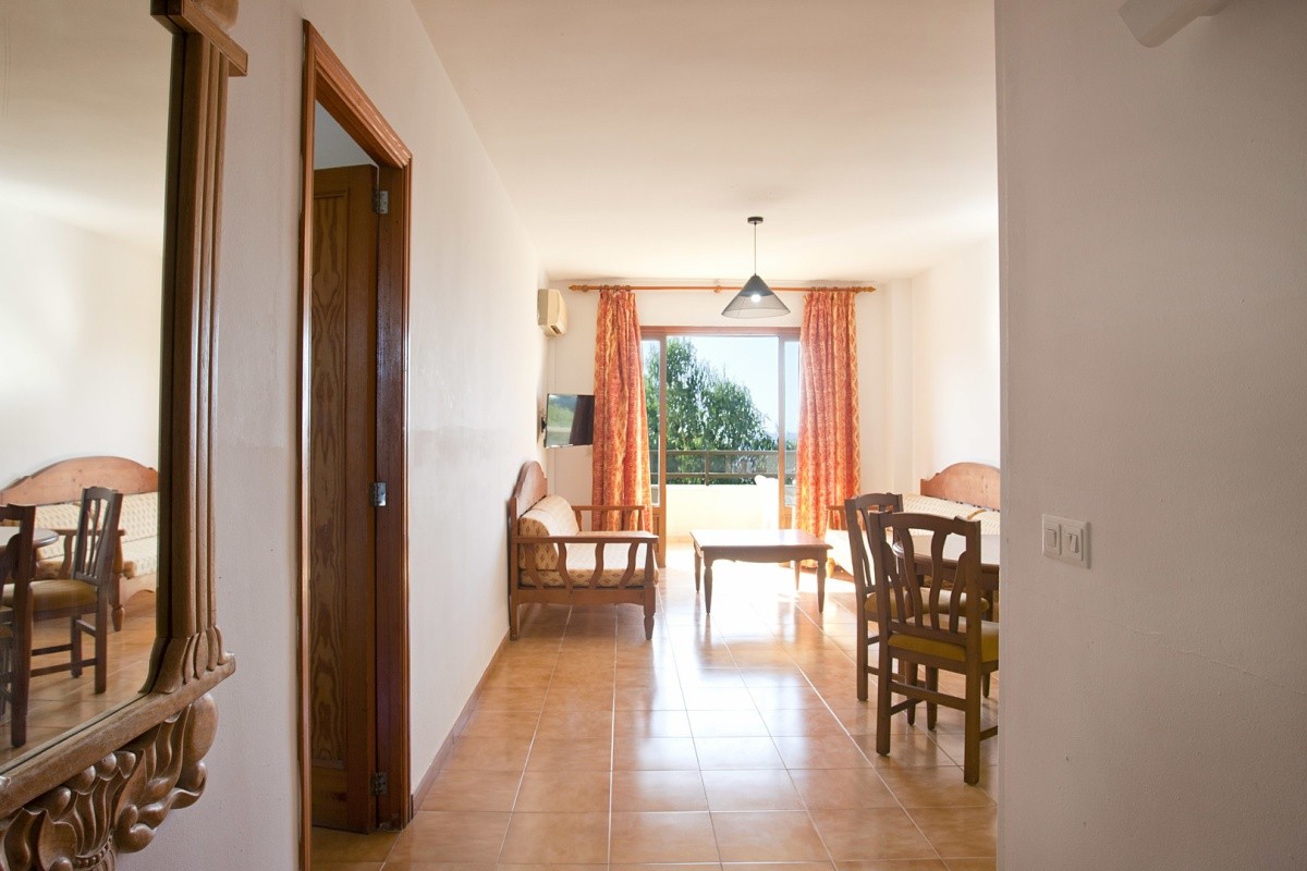 Bj Playamar & Apartments