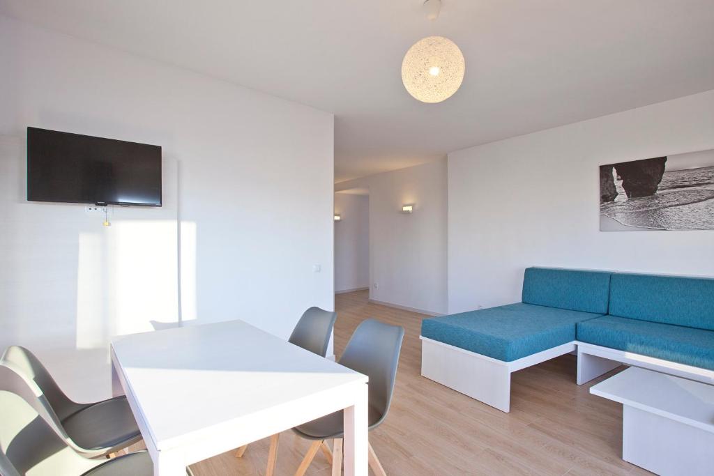 Bj Playamar & Apartments