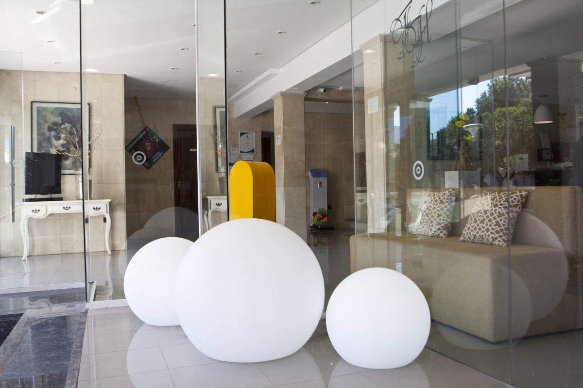 Bj Playamar & Apartments